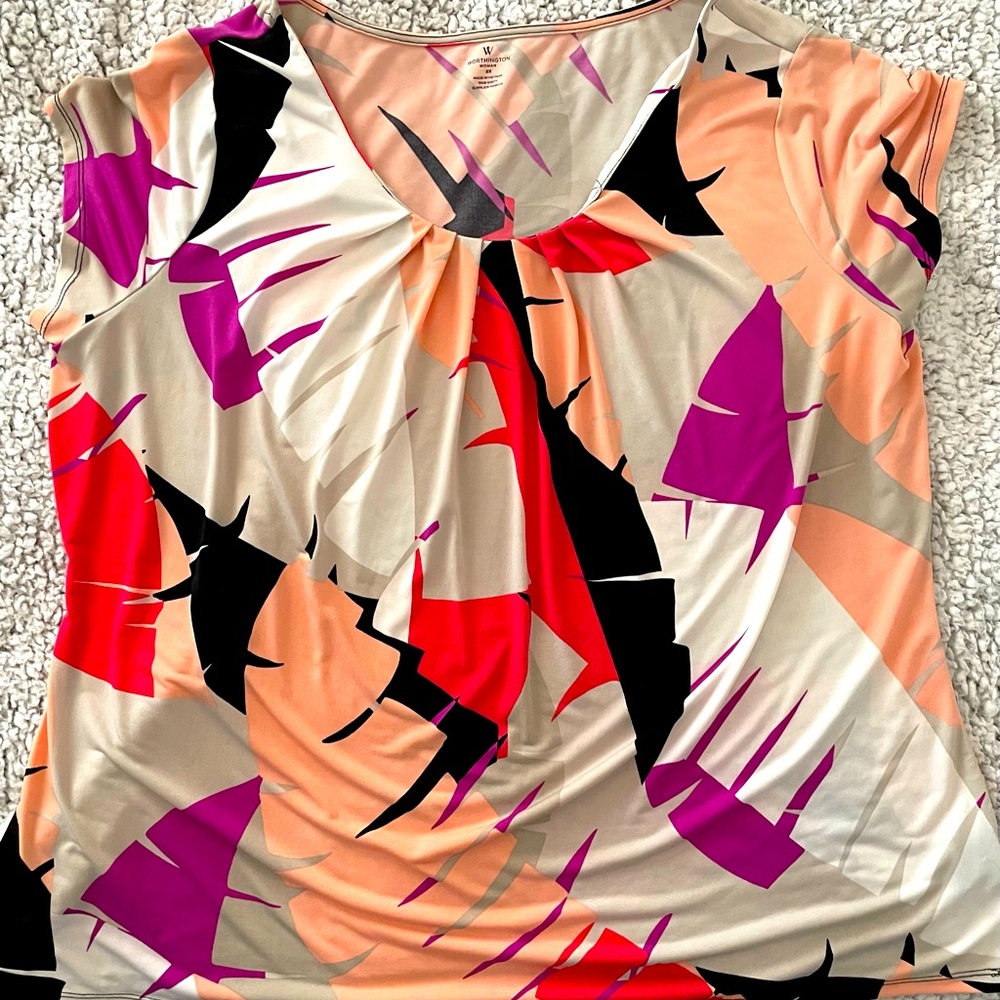 Size 2X Floral print top